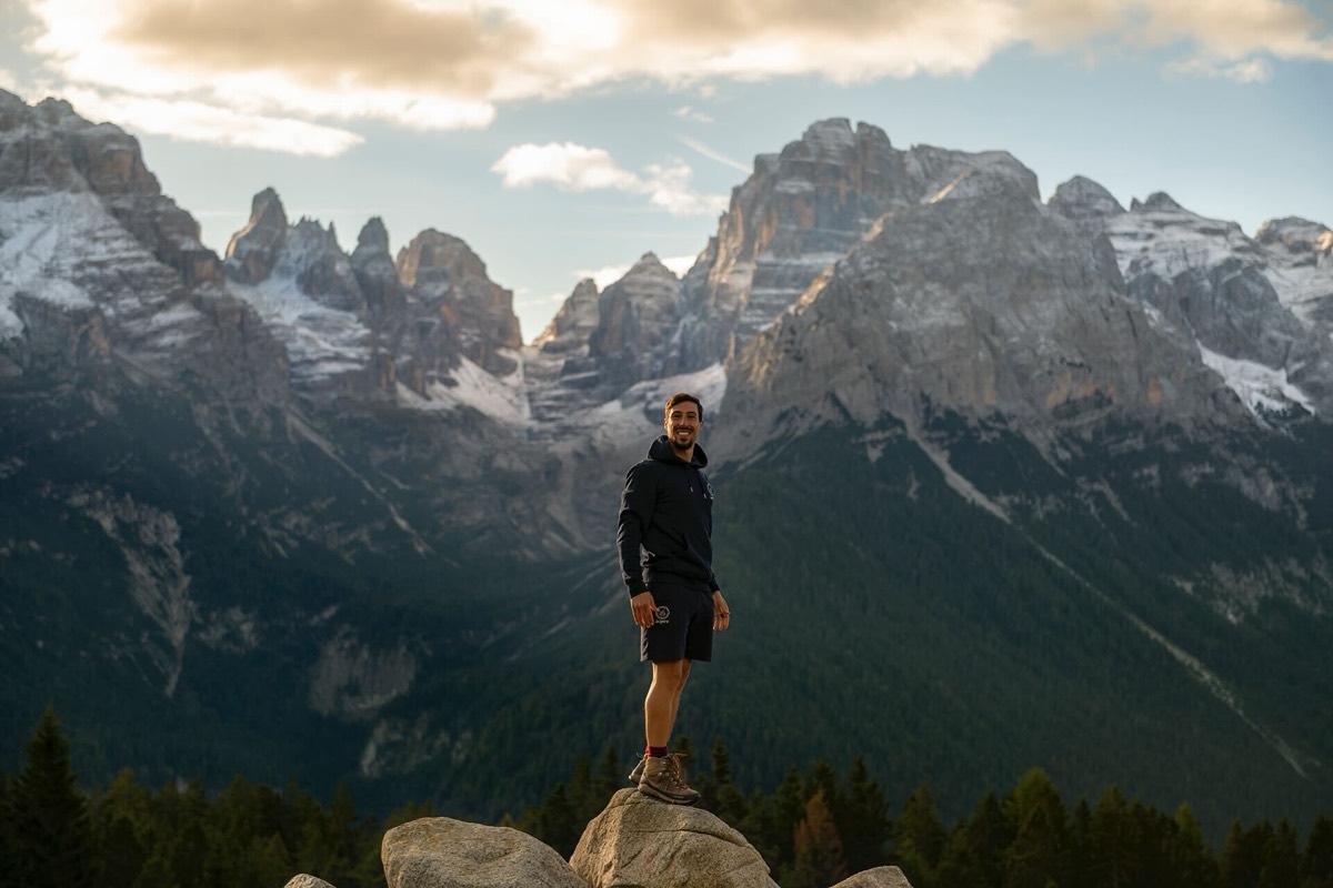 Leonardo Pelagotti face aux Dolomites